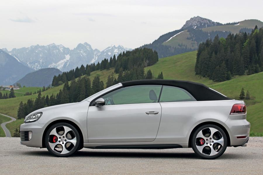  Volkswagen Golf GTi Cabrio 2012 года  (фото 12 из 61)